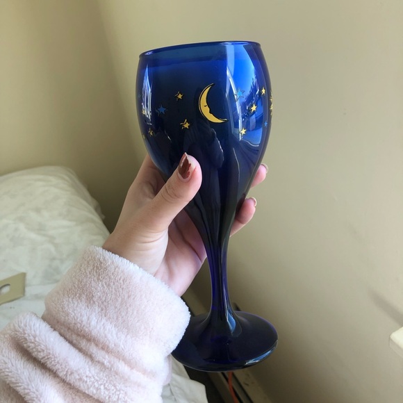 LIBBY // Celestial Wine Glass Candle - Picture 3 of 11